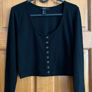👑 2/$20 👑 Forever 21 Scoop Neck Black Button Up Cropped Long Sleeve Size L